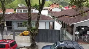 Casa no centro de São Francisco Xavier - SP - Imagem 4