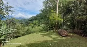 Sítio com riacho e cachoeira - Imagem 21
