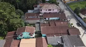 Casa com Edícula no Fundo - Imagem 6