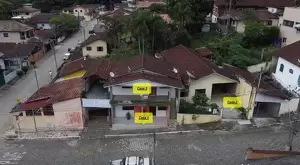 3 Casas a venda no centro de São Francisco Xavier - Imagem 4